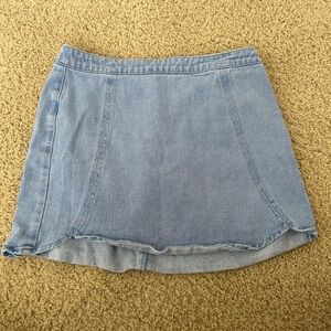 denim mini skirt!